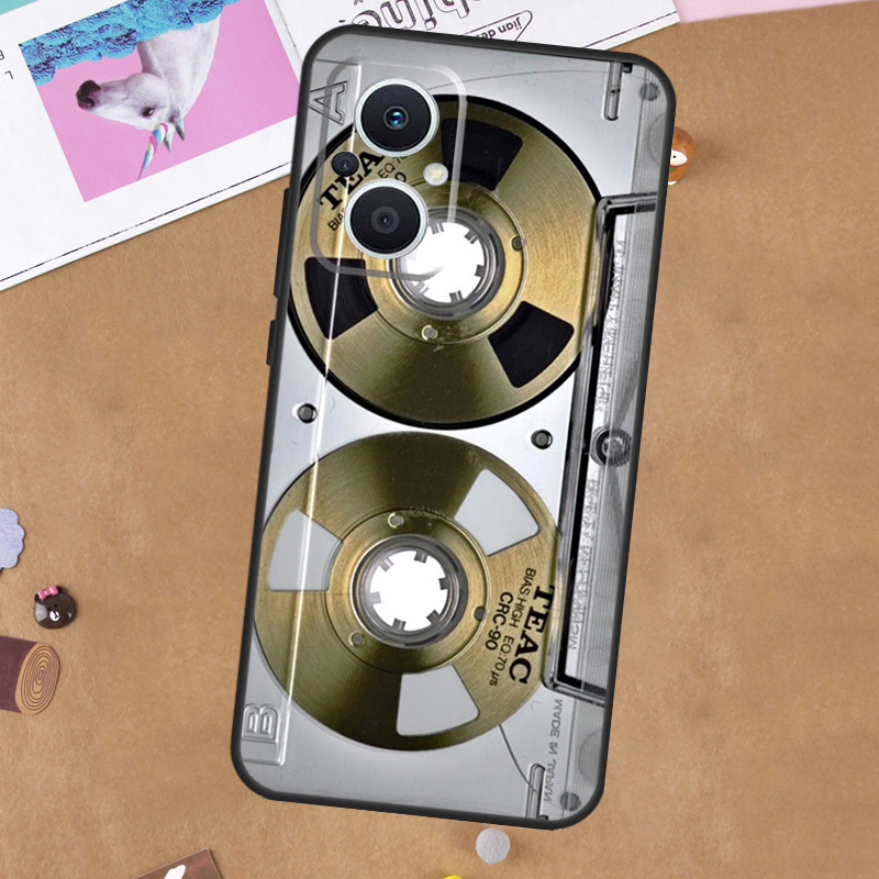 Vintage-Kassettenhülle mit Mag – Oppo Reno 12 Bewertung und Preis