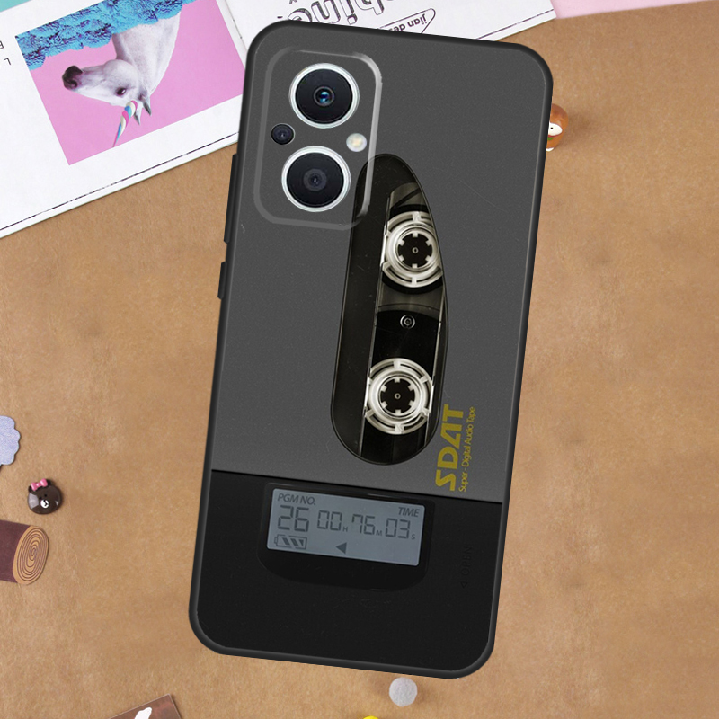 Vintage-Kassettenhülle mit Mag – Oppo Reno 12 Bewertung und Preis